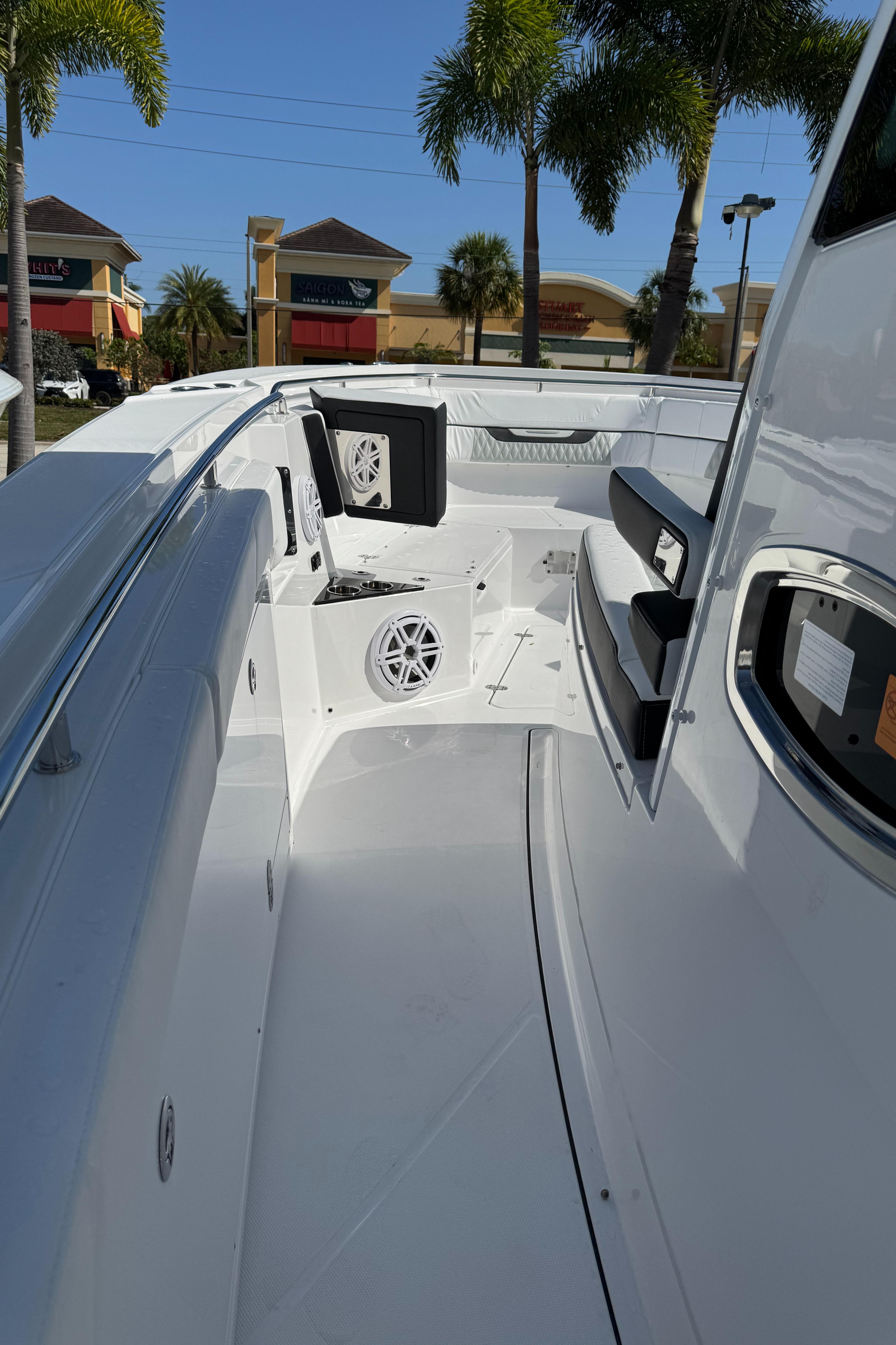 Blackfin-332 CC 2025 -FL-US-9755228 | Thumbnail