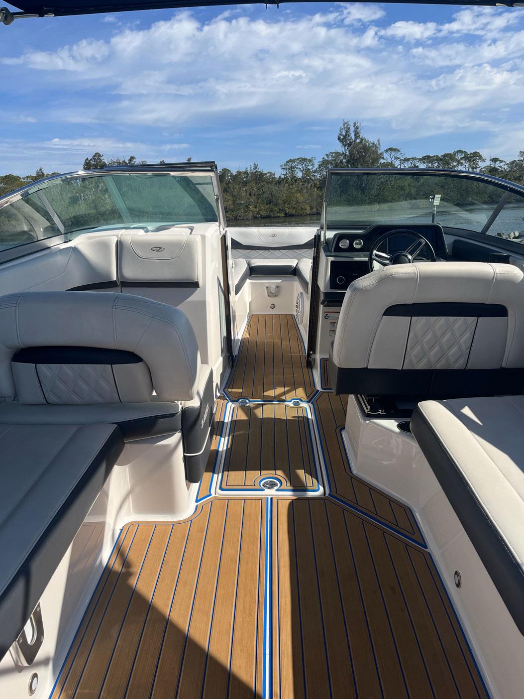 2018-regal-26-fasdeck-power-9705203-20250305101141462-1_XLARGE