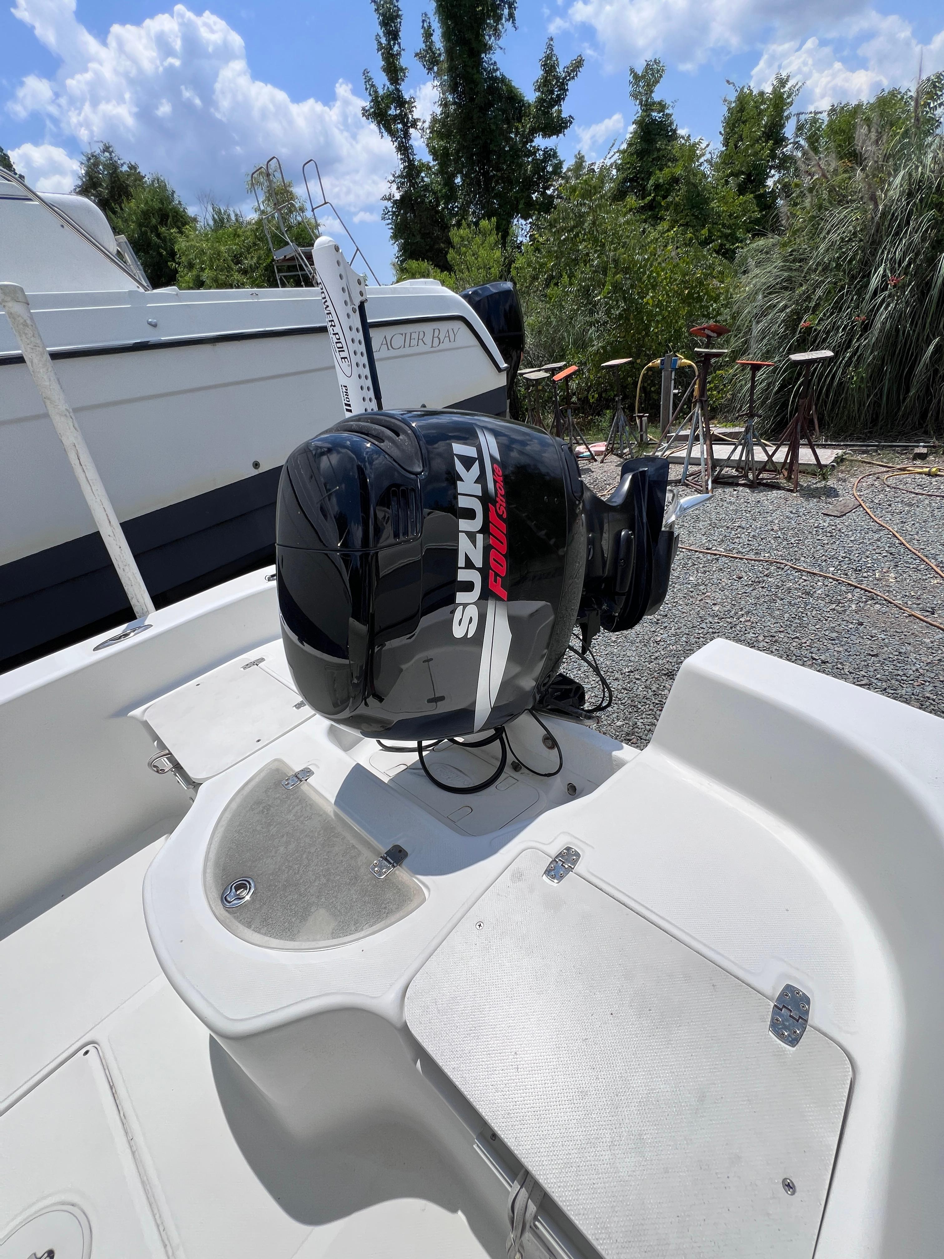 2008 Carolina Skiff 198 DLV Elite