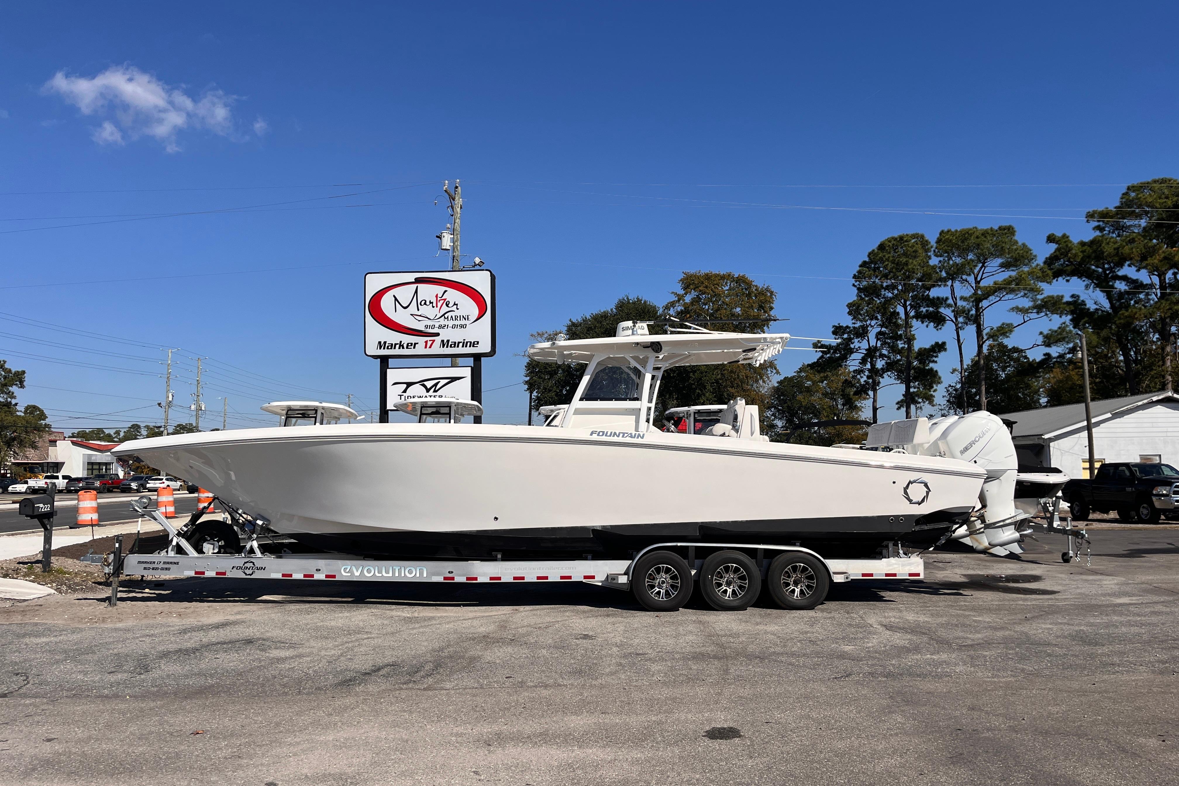 2019 Fountain 38 Center Console
