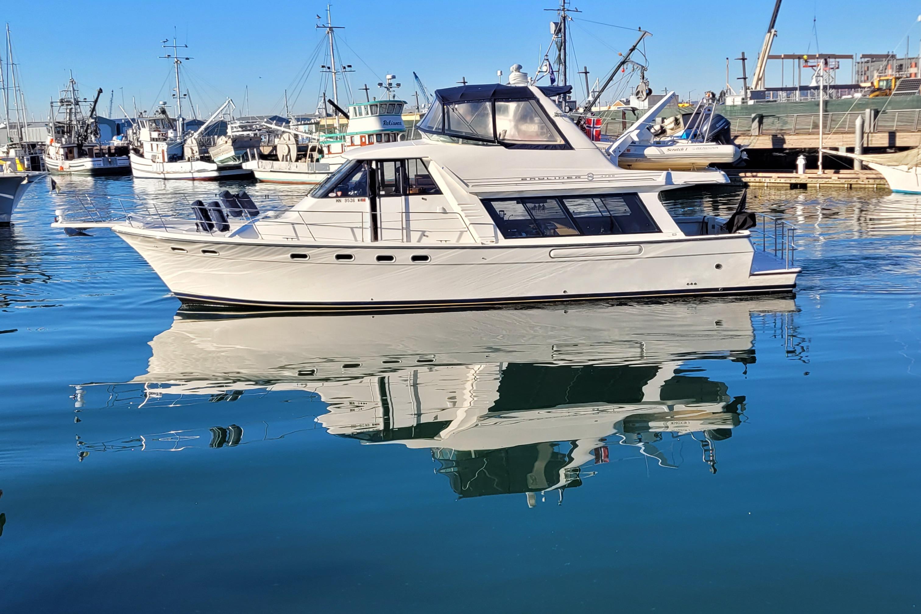 1999 Bayliner 4788 Pilot House Motoryacht