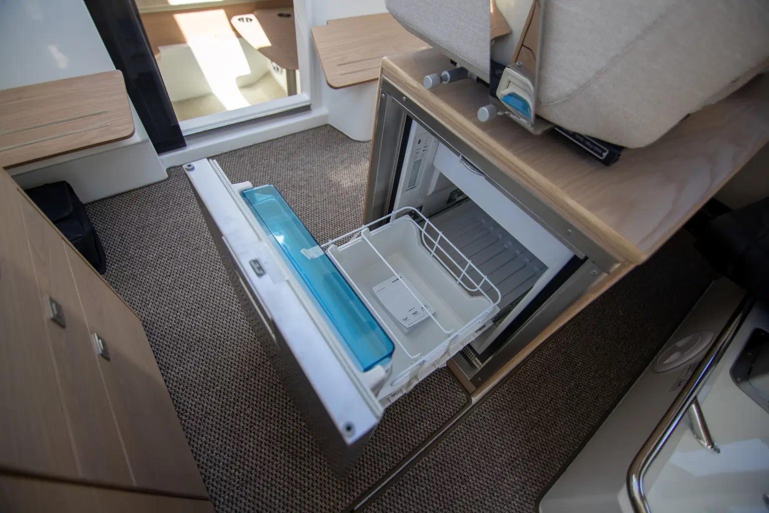 Quarken-35 Cabin 2025 -FL-US-9568308 | Thumbnail