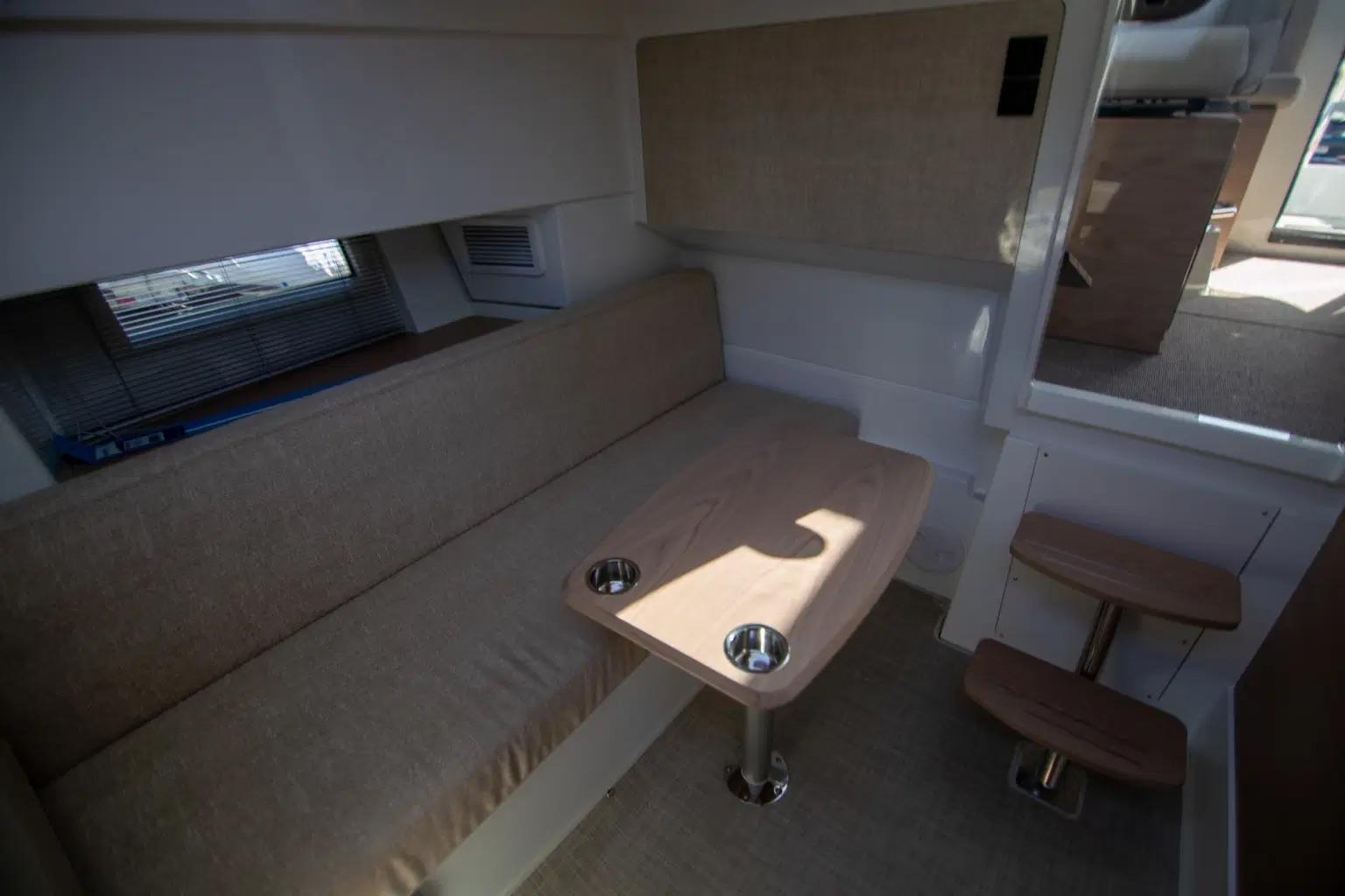 Quarken-35 Cabin 2025 -FL-US-9568308 | Thumbnail
