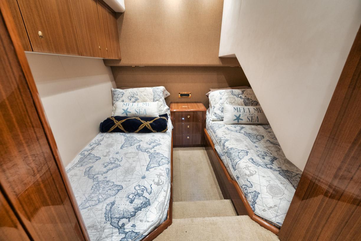2007 Viking 64 Convertible  Guest Stateroom 2