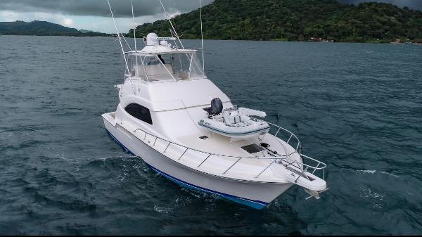 2009 Bertram Flybridge