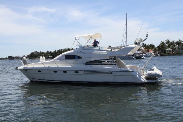 55' Fairline, Listing Number 100853588, - Photo No. 3