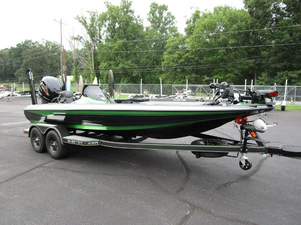 2022 Skeeter boat for sale, model of the boat is ZXR 20 & Image # 3 of 17
