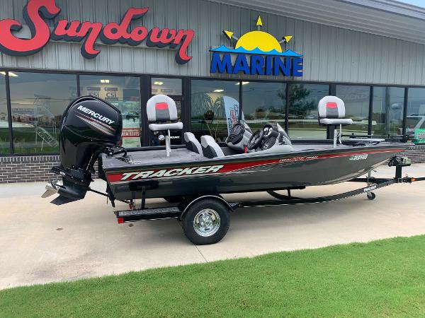 2016 Tracker Boats boat for sale, model of the boat is Pro Team 195 TXW & Image # 1 of 42