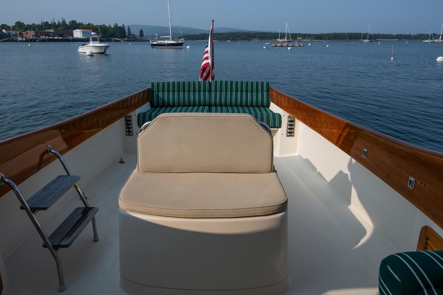 Hinckley-Picnic Boat 2000-PROMISE RI-US-9835271 | Thumbnail