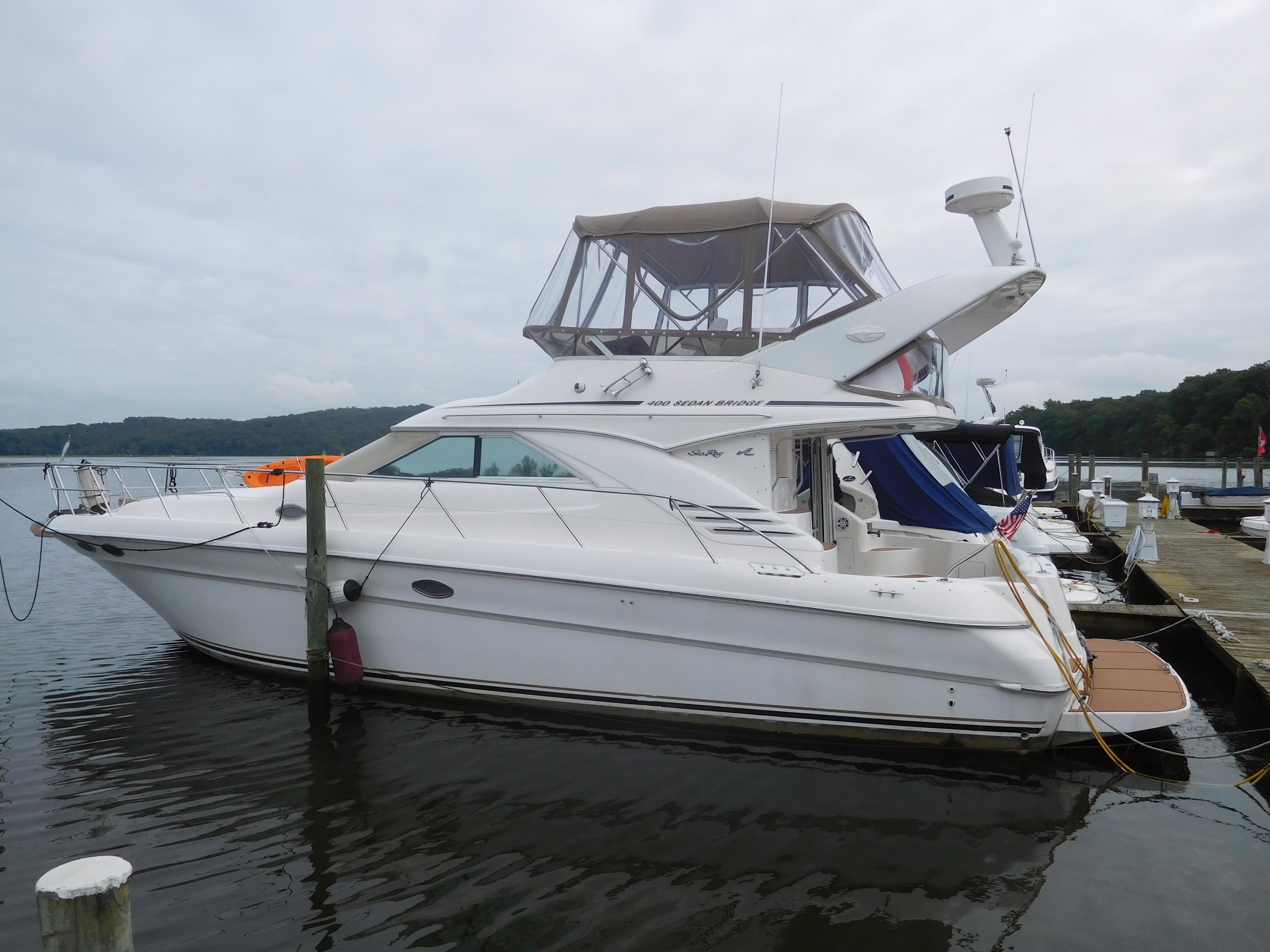 1996 Sea Ray 400 Sedan Bridge | Dominion Yachts