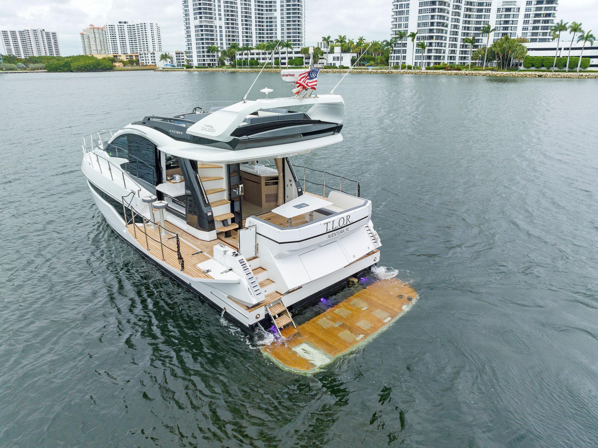 galeon yachts 470 sky