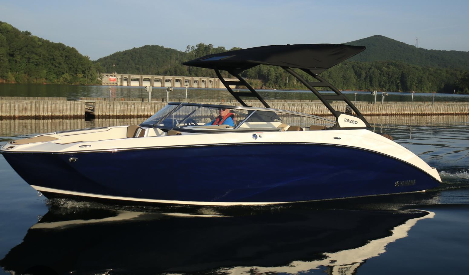 2021-yamaha-boats-252-power-9875273-20250717025932987-1