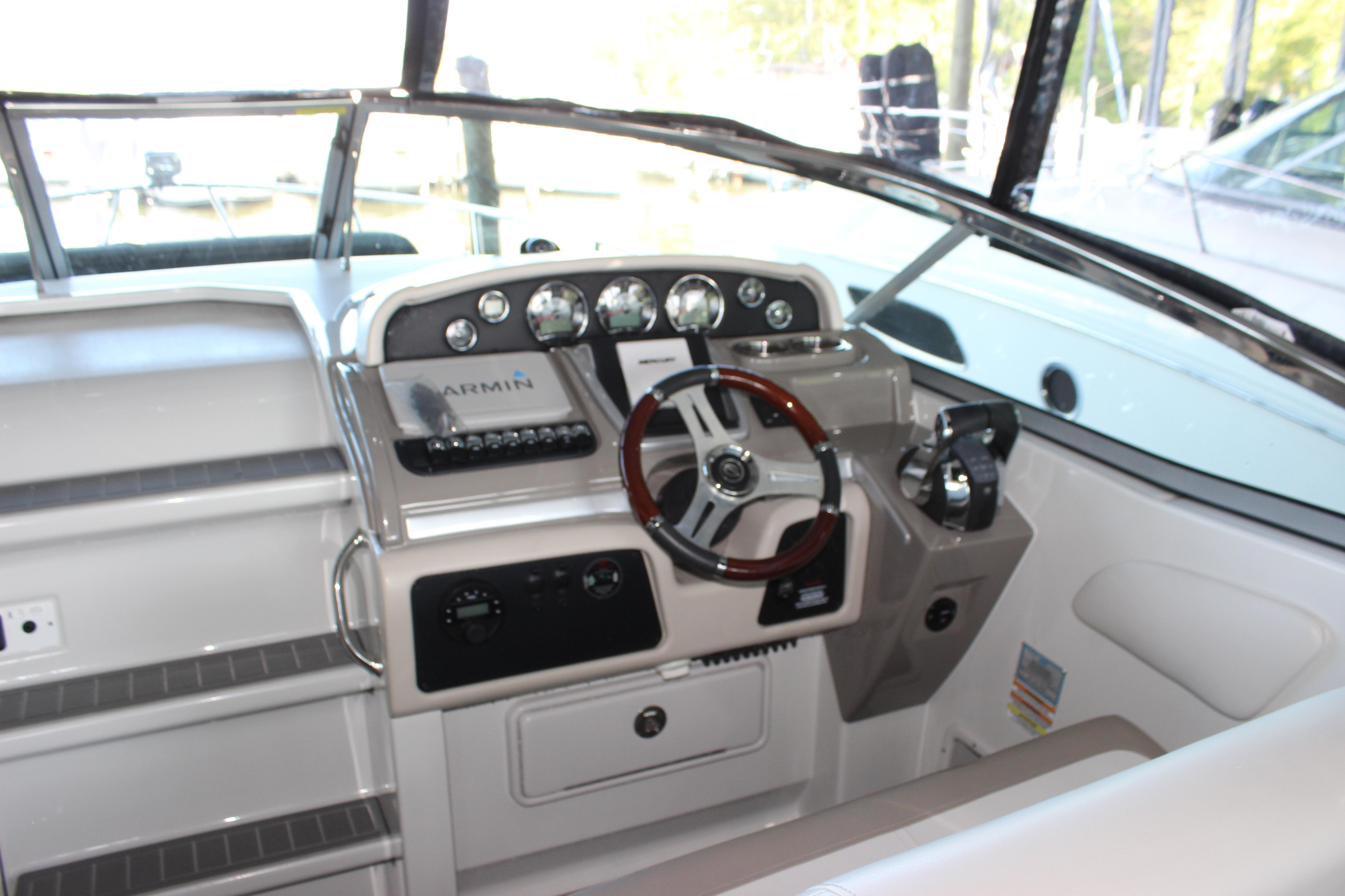 2021-crownline-294-cr-power-9785274-20250507081217924-1_XLARGE