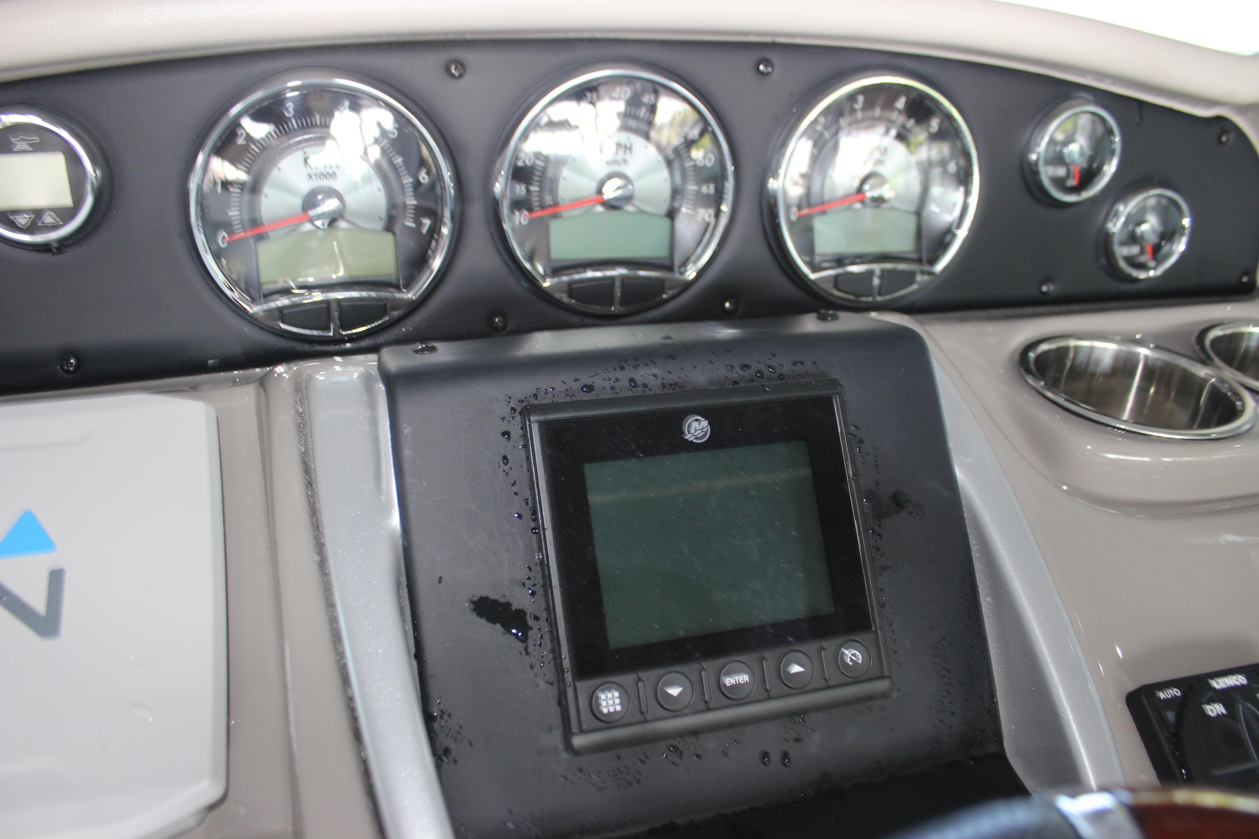 2021-crownline-294-cr-power-9785274-20250507081232119-1_XLARGE