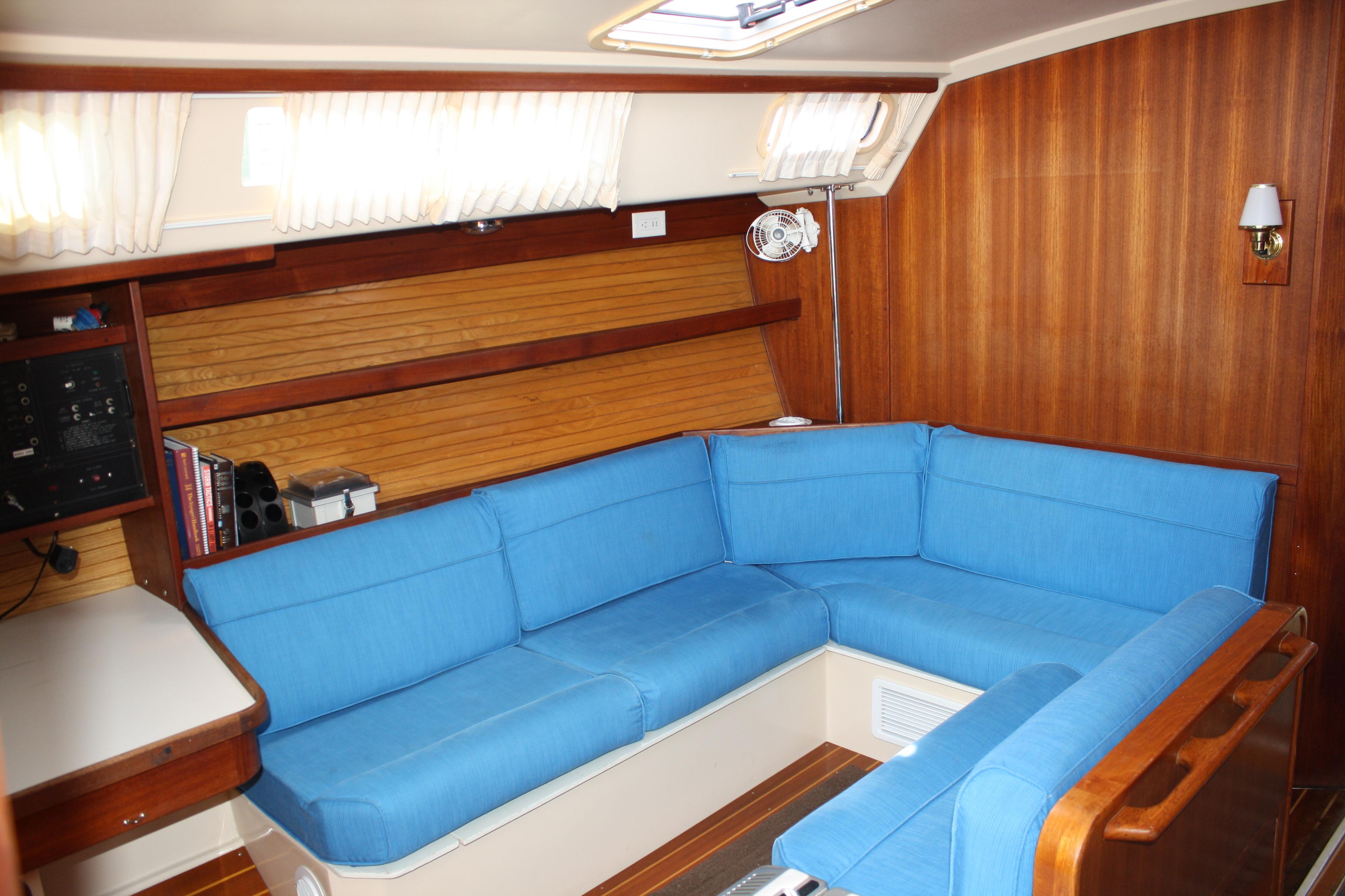 Saloon Seating
