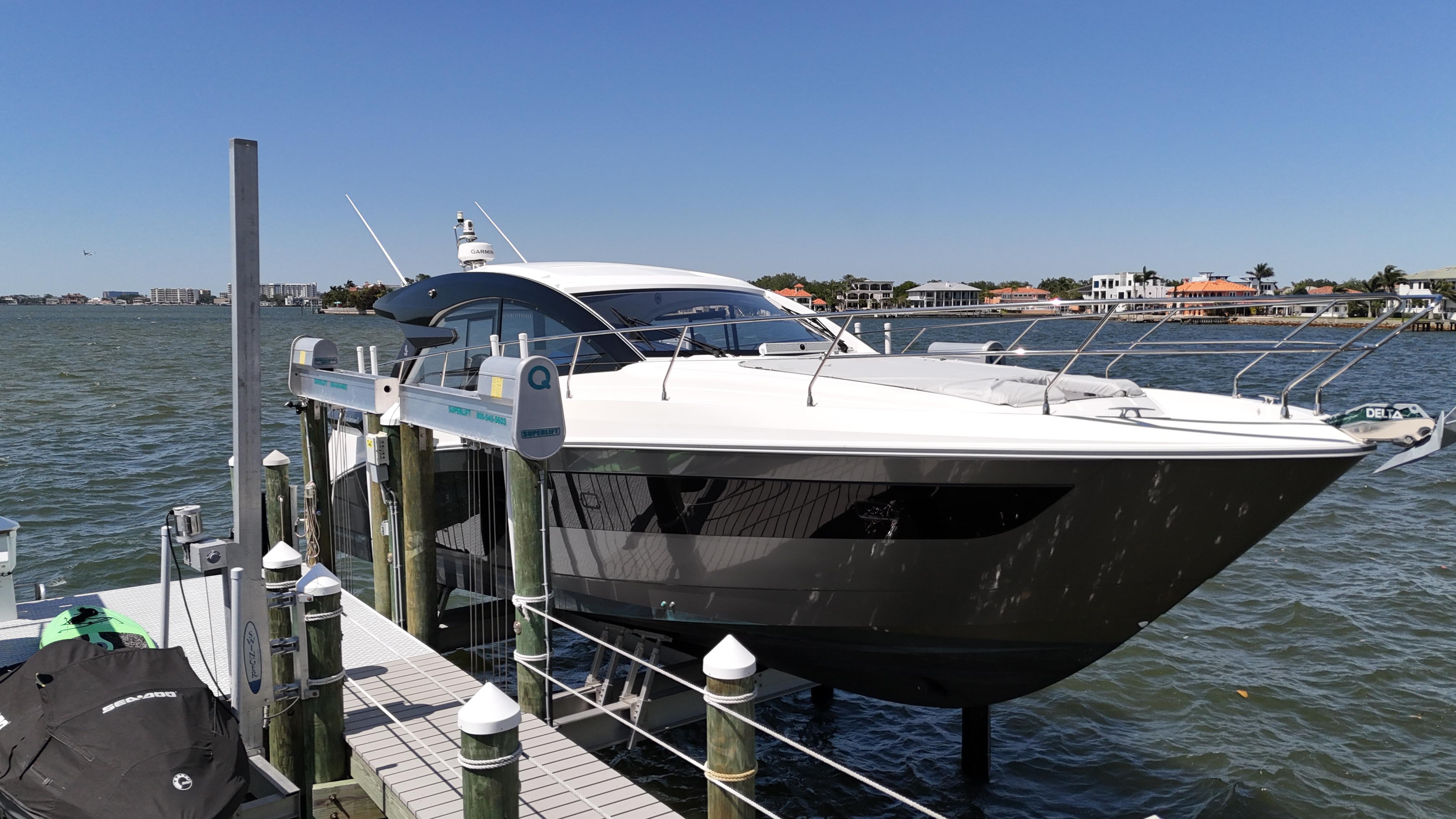 Yacht Photos Pics