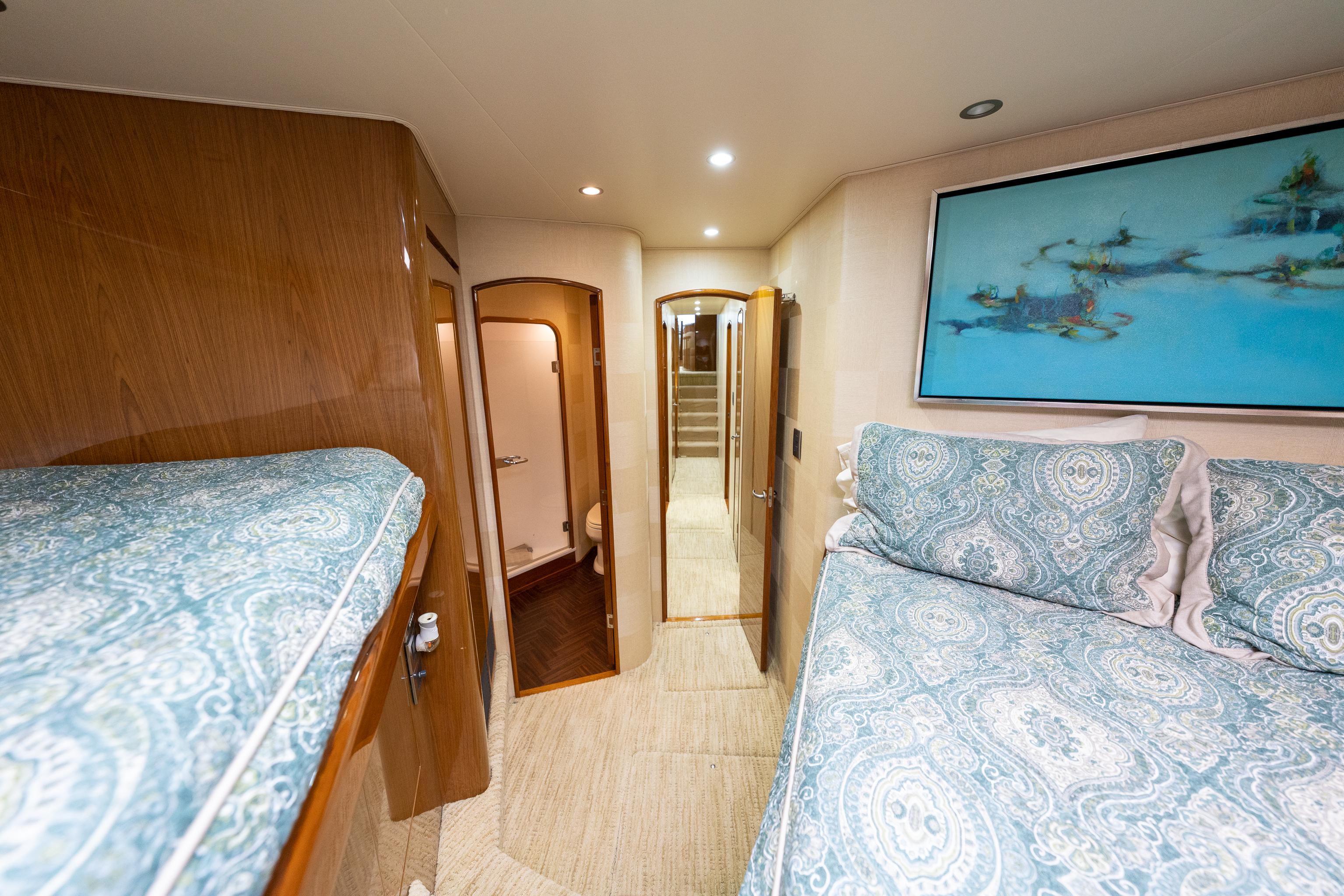 Guest Stateroom - Forward
