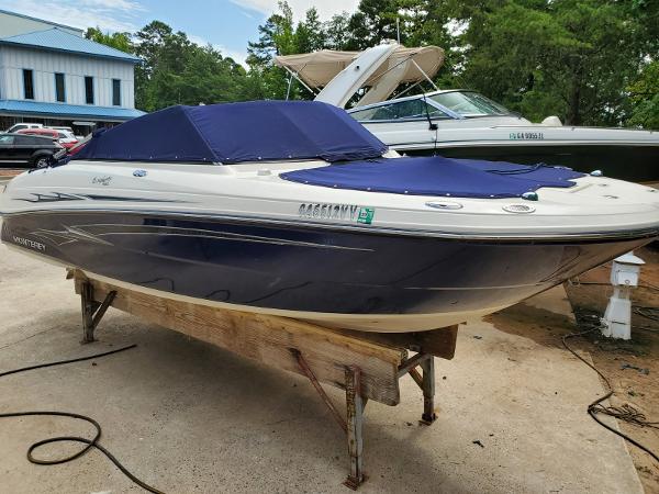 2007 Monterey boat for sale, model of the boat is 220 EX & Image # 2 of 24