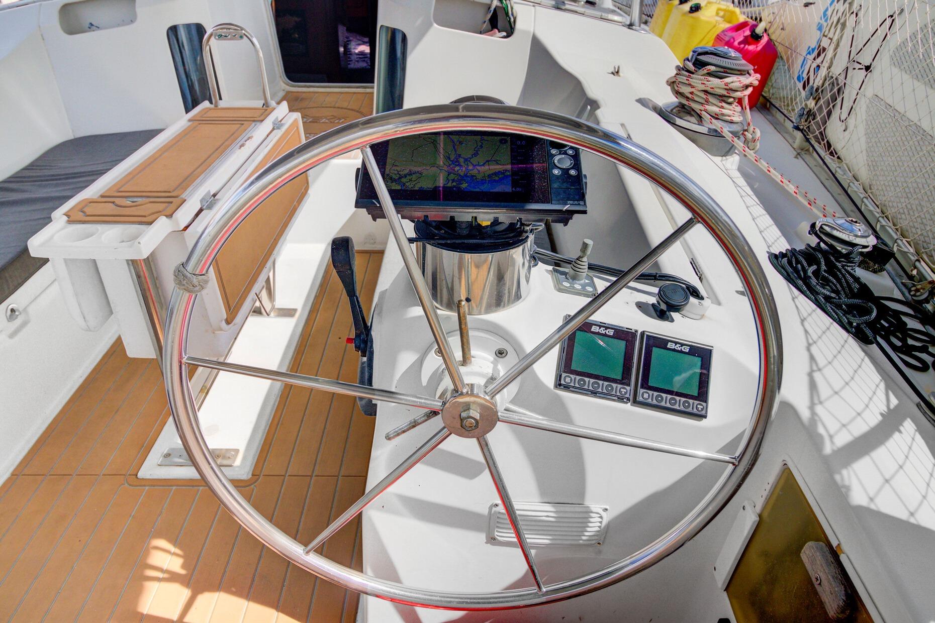 Yacht Photos Pics