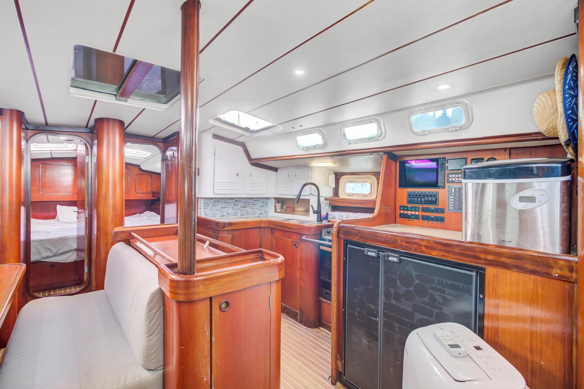 Yacht Photos Pics