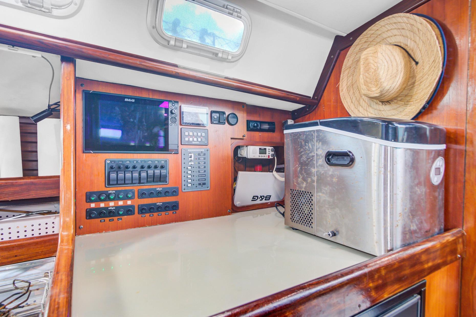 Yacht Photos Pics