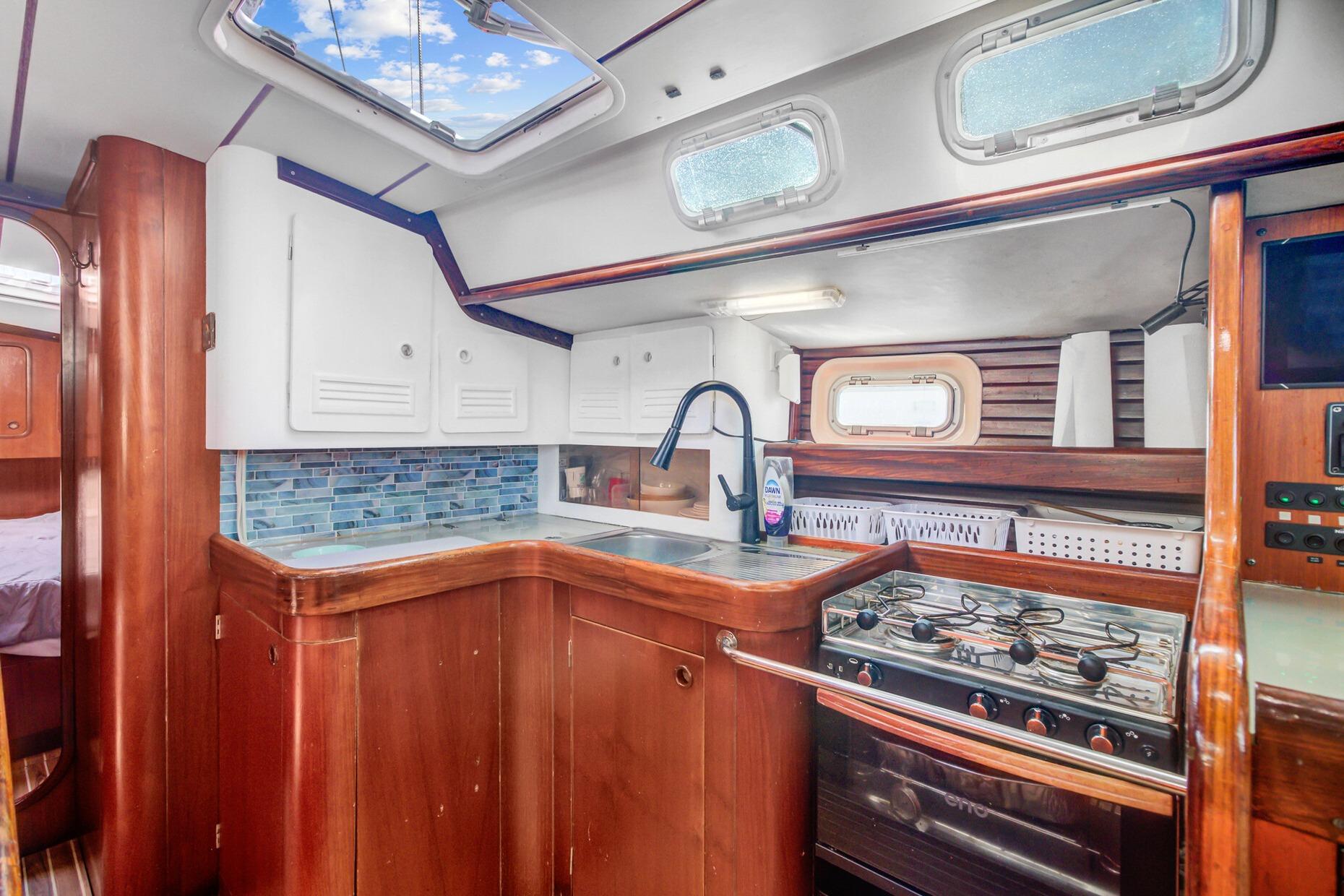 Yacht Photos Pics
