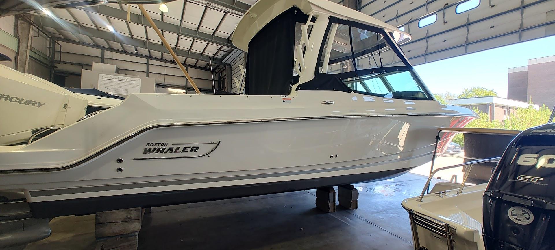 2021-boston-whaler-280-vantage-power-9795296-20250518103849849-1_XLARGE