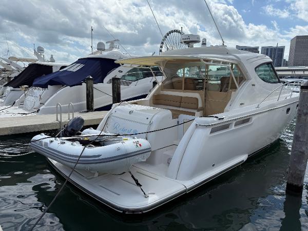 2014 Tiara Yachts 4500 Sovran