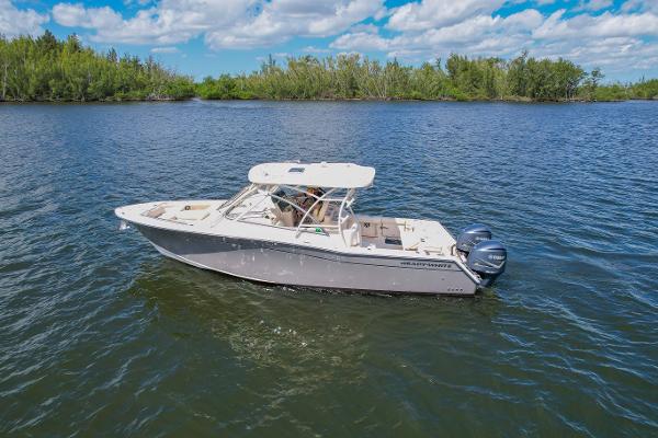 33' Grady-White 335 Freedom