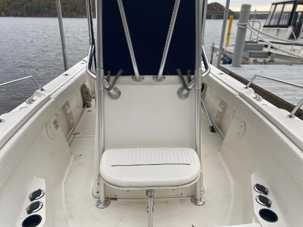 23' Boston Whaler, Listing Number 100911325, - Photo No. 7