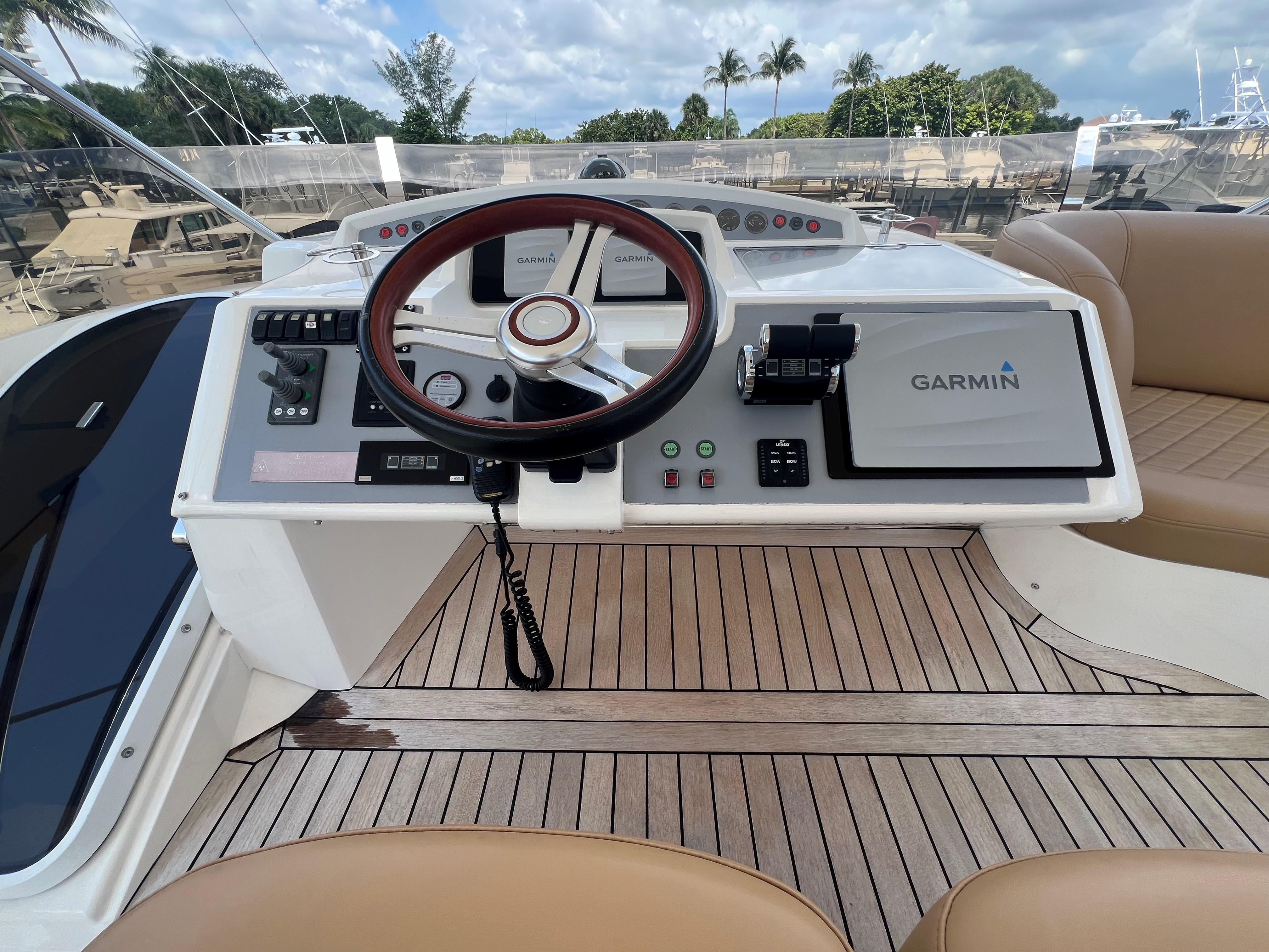 2006-princess-67-flybridge-power-9755301-20250529055837718-1_XLARGE