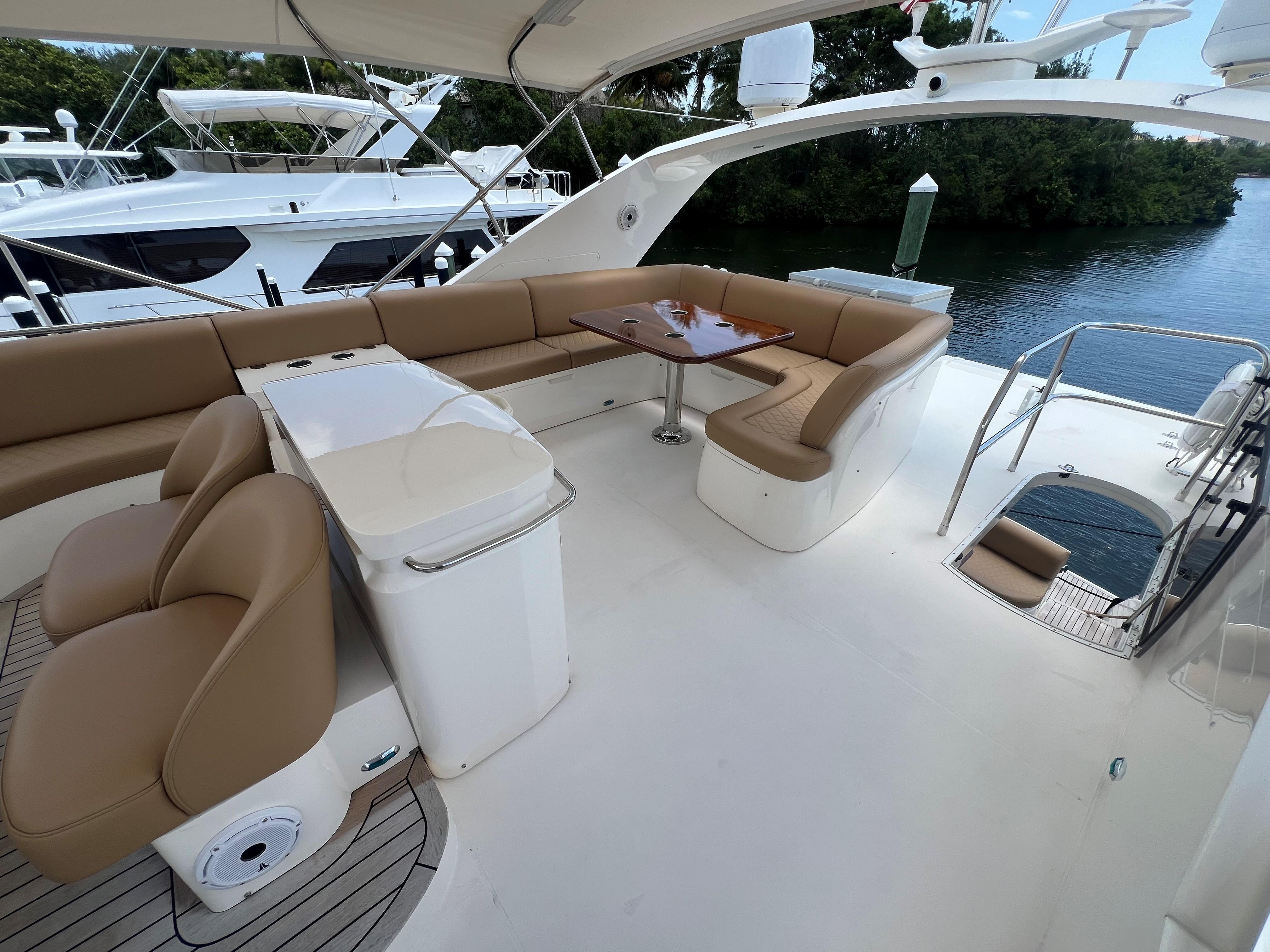2006-princess-67-flybridge-power-9755301-20250529055841590-1_XLARGE