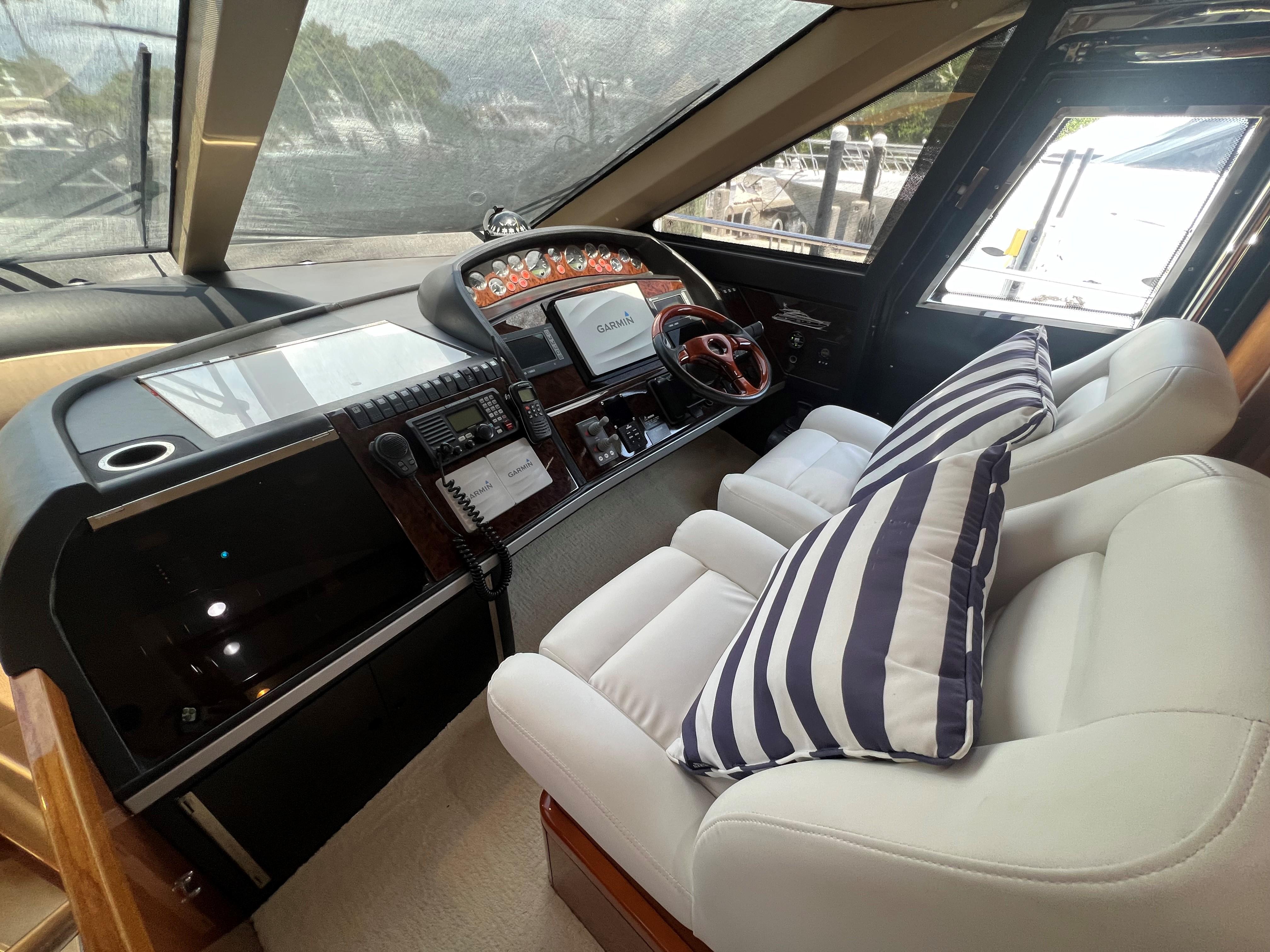 2006-princess-67-flybridge-power-9755301-20250529055919893-1_XLARGE
