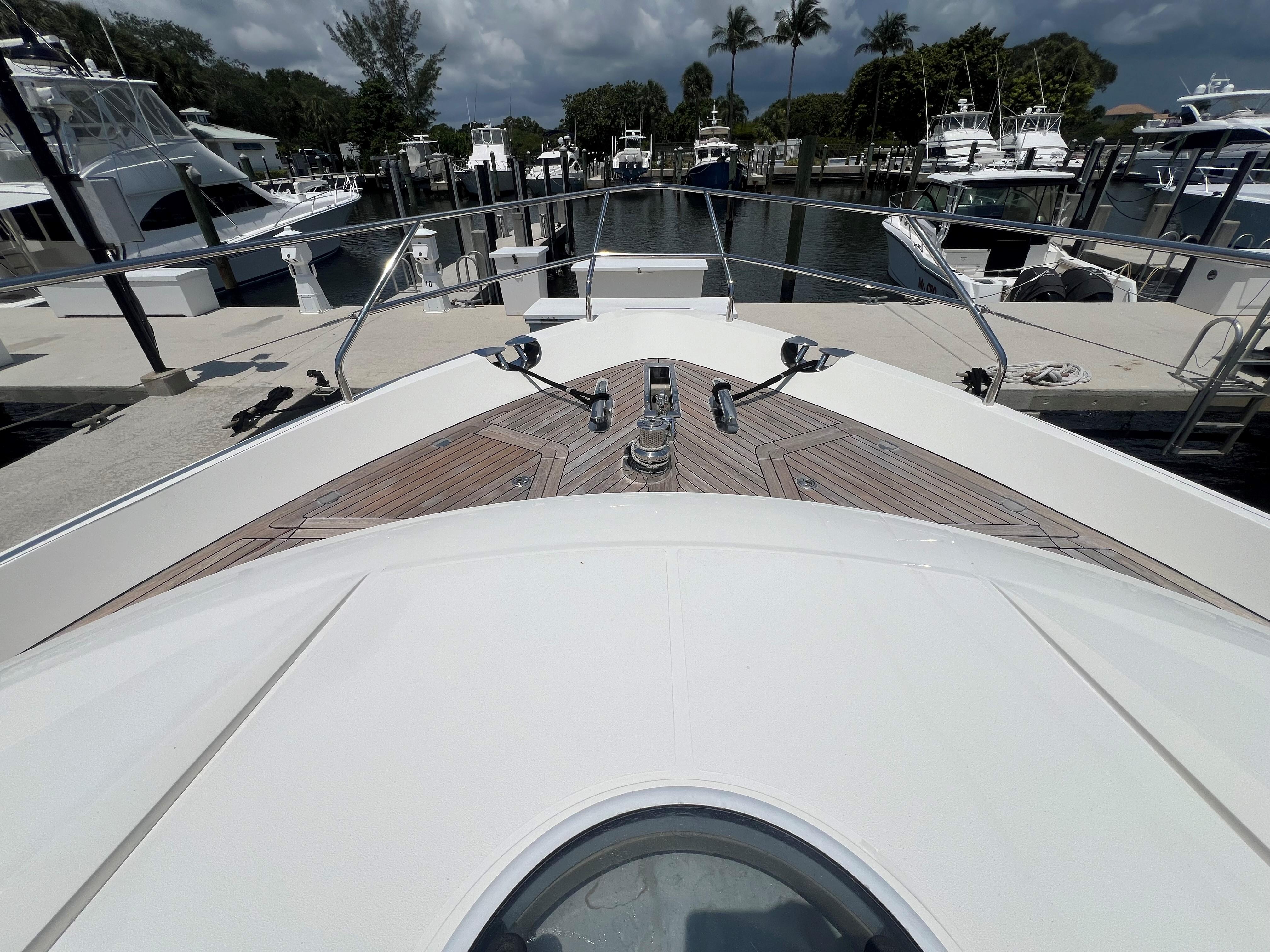 2006-princess-67-flybridge-power-9755301-20250529055935999-1_XLARGE