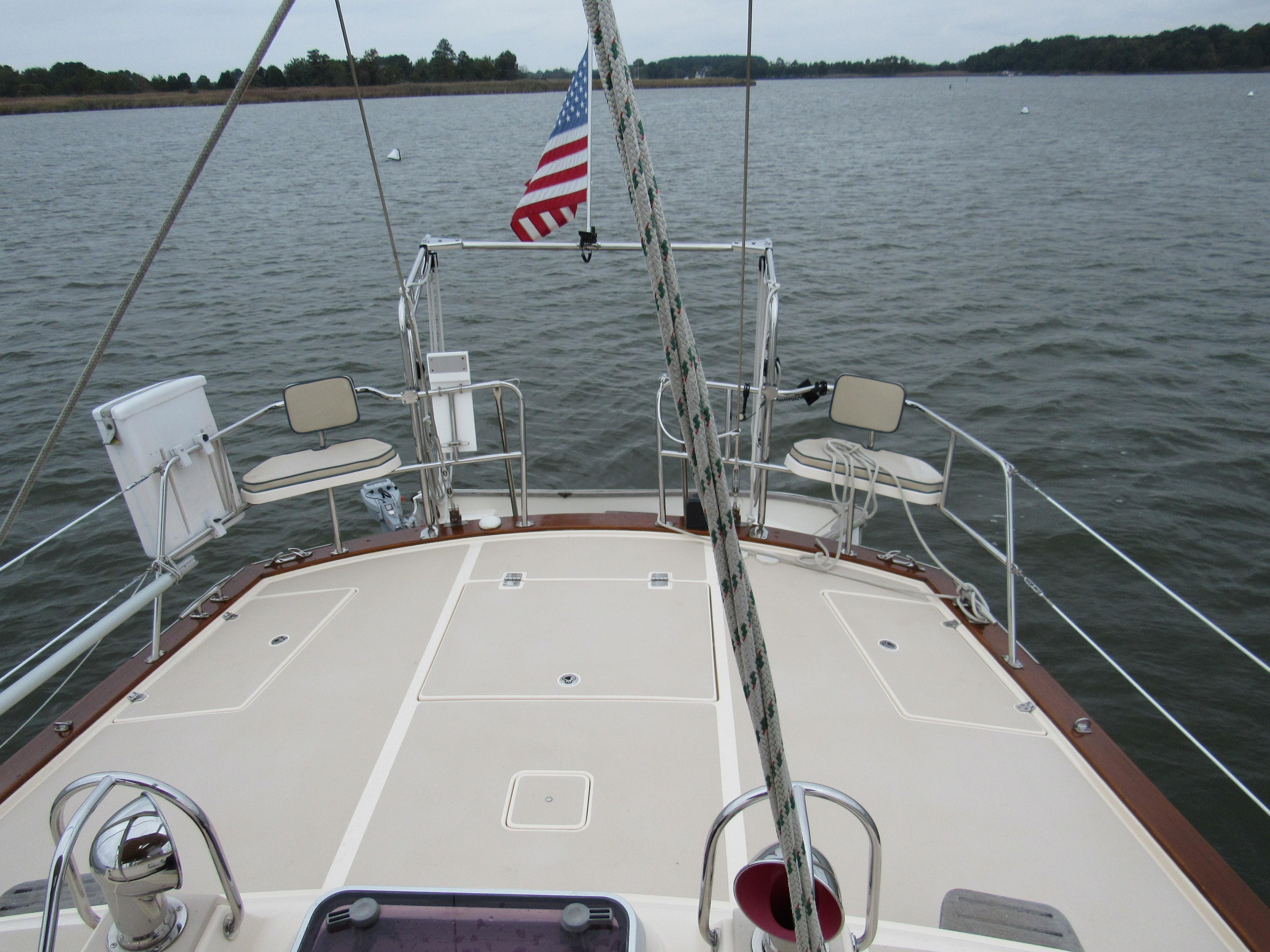 Huge Aft Deck With Abundant Storage