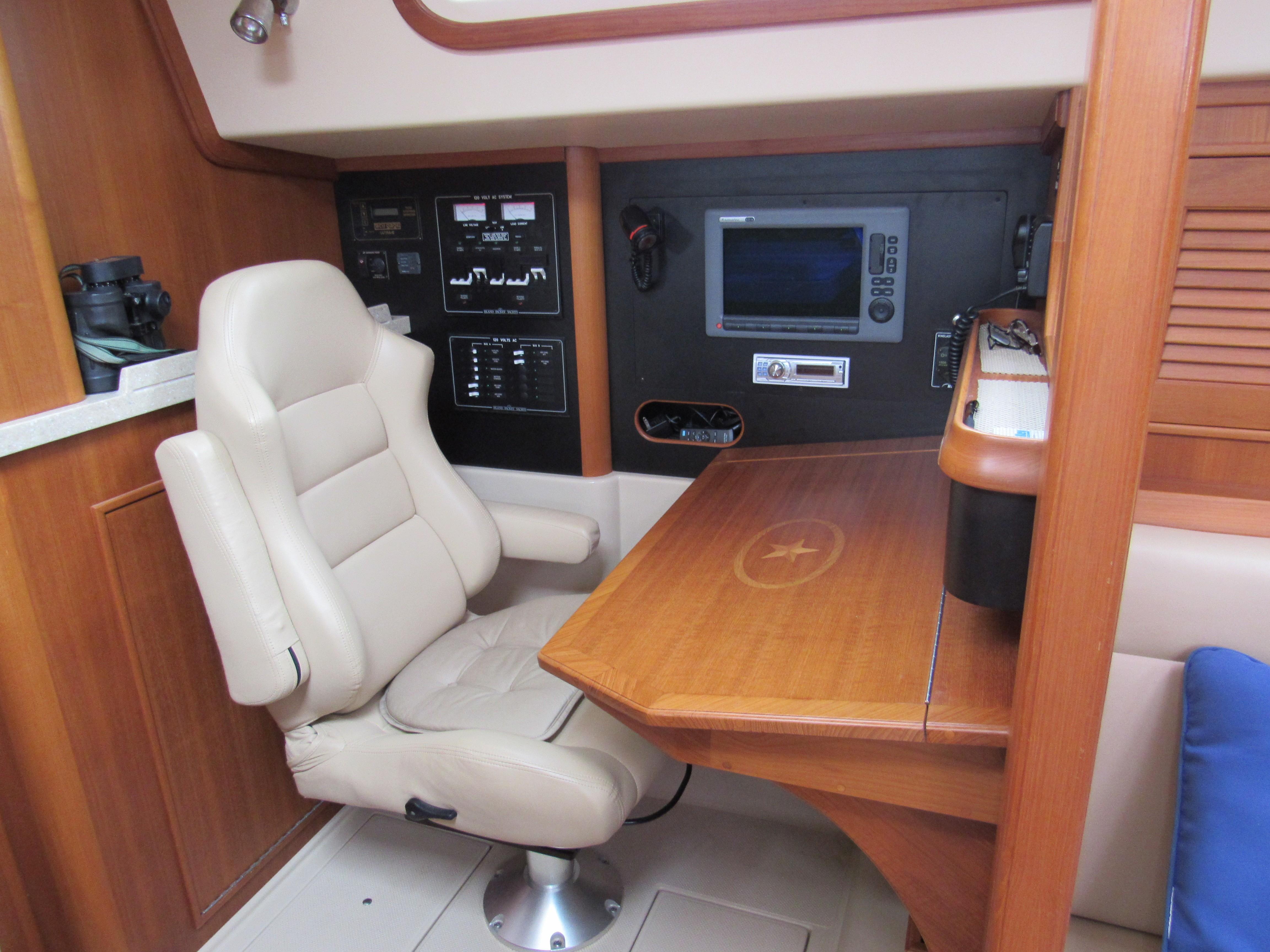 Comfortable nav seat