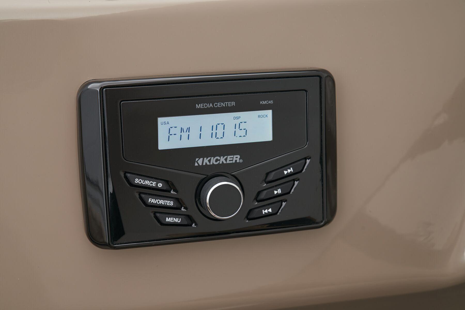 Sun Tracker Sportfish 24 XP3
