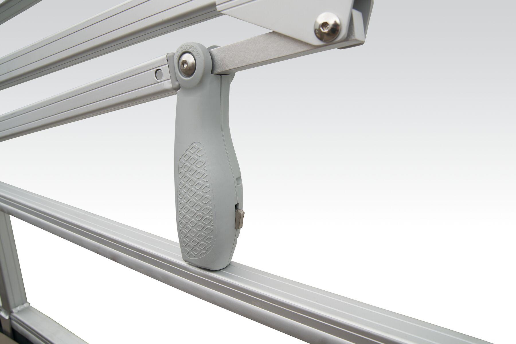 Sun Tracker Sportfish 24 XP3