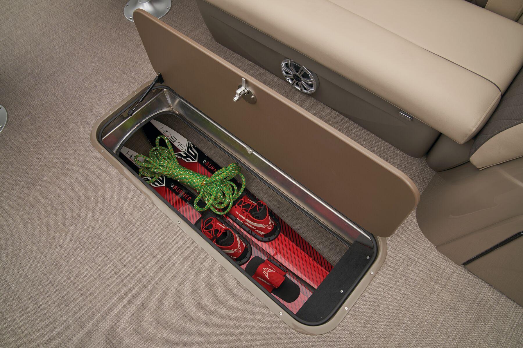 Sun Tracker Sportfish 24 XP3
