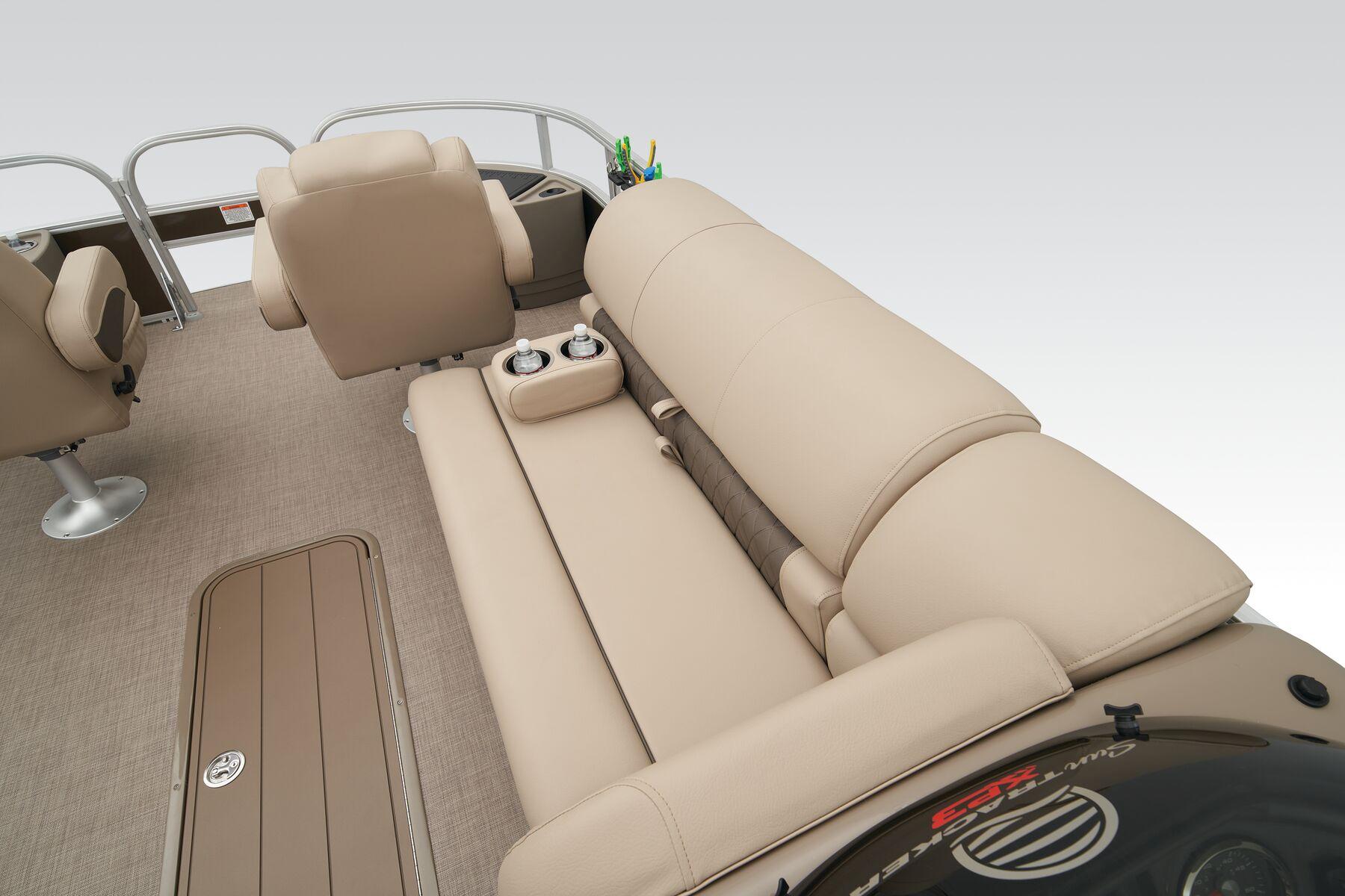 Sun Tracker Sportfish 24 XP3