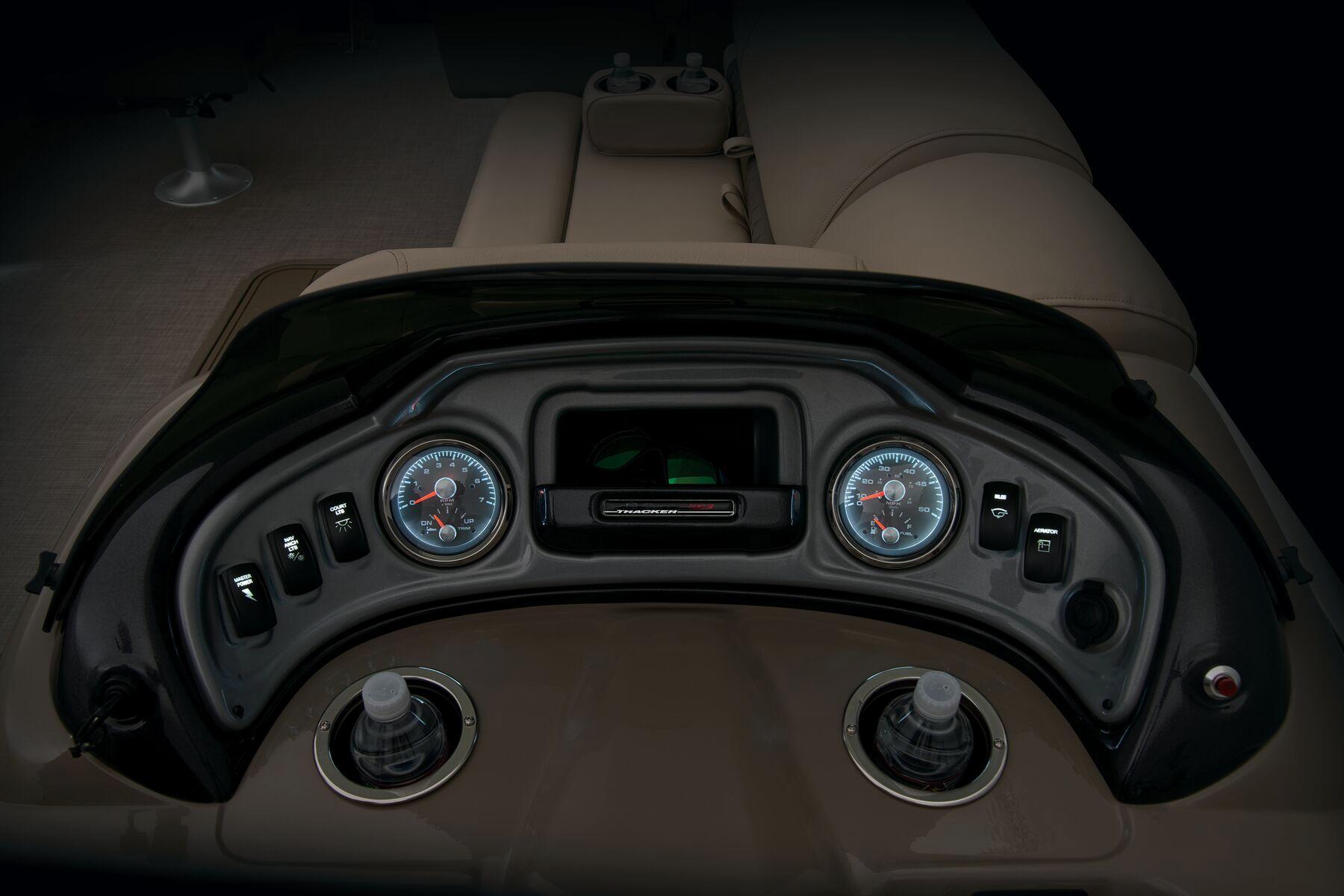 Sun Tracker Sportfish 24 XP3