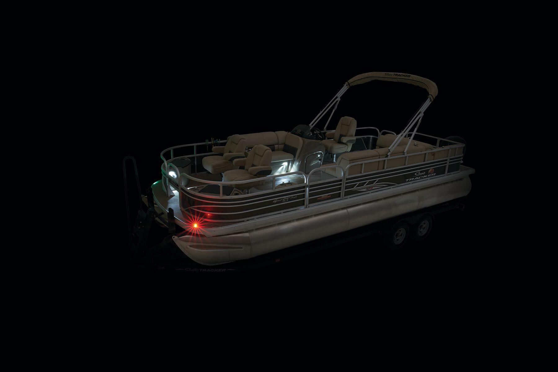 Sun Tracker Sportfish 24 XP3