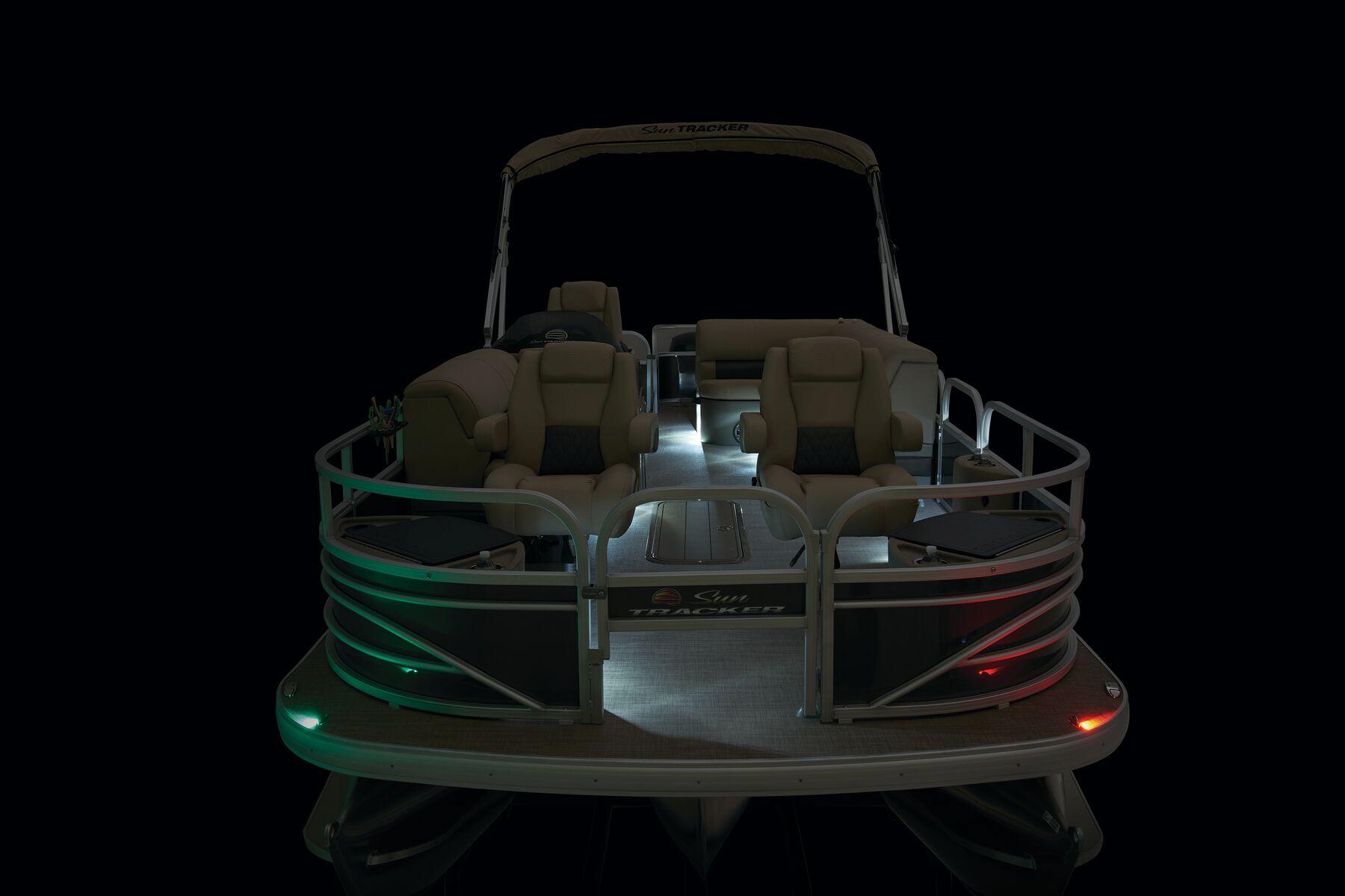 Sun Tracker Sportfish 24 XP3