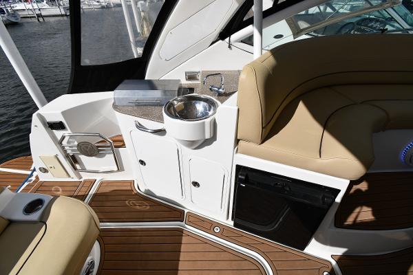 38' Cruisers Yachts, Listing Number 100913208, Image No. 30
