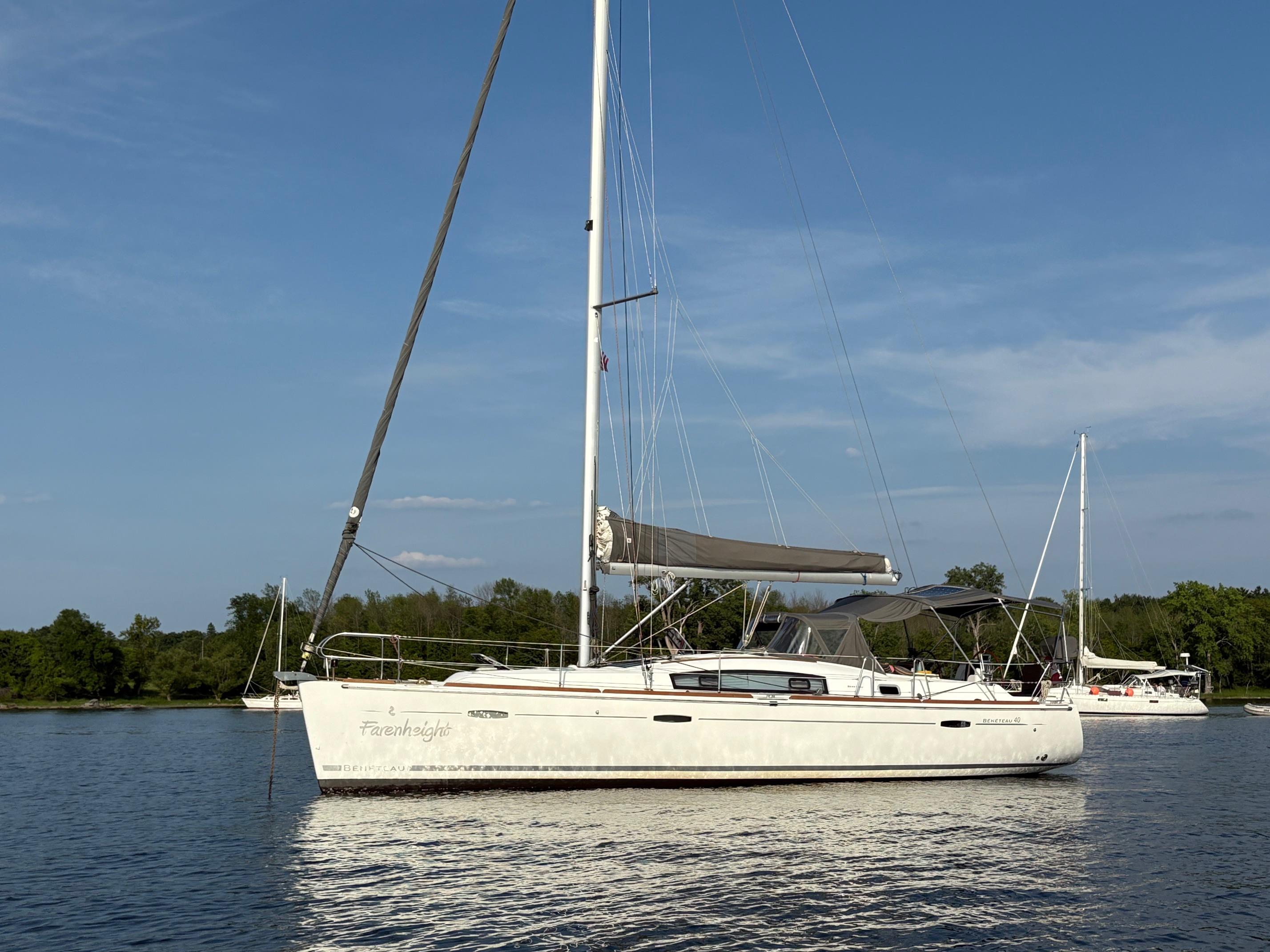 Yacht Photos Pics