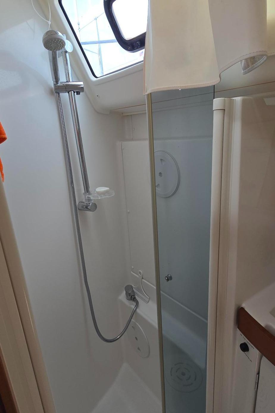 Yacht Photos Pics