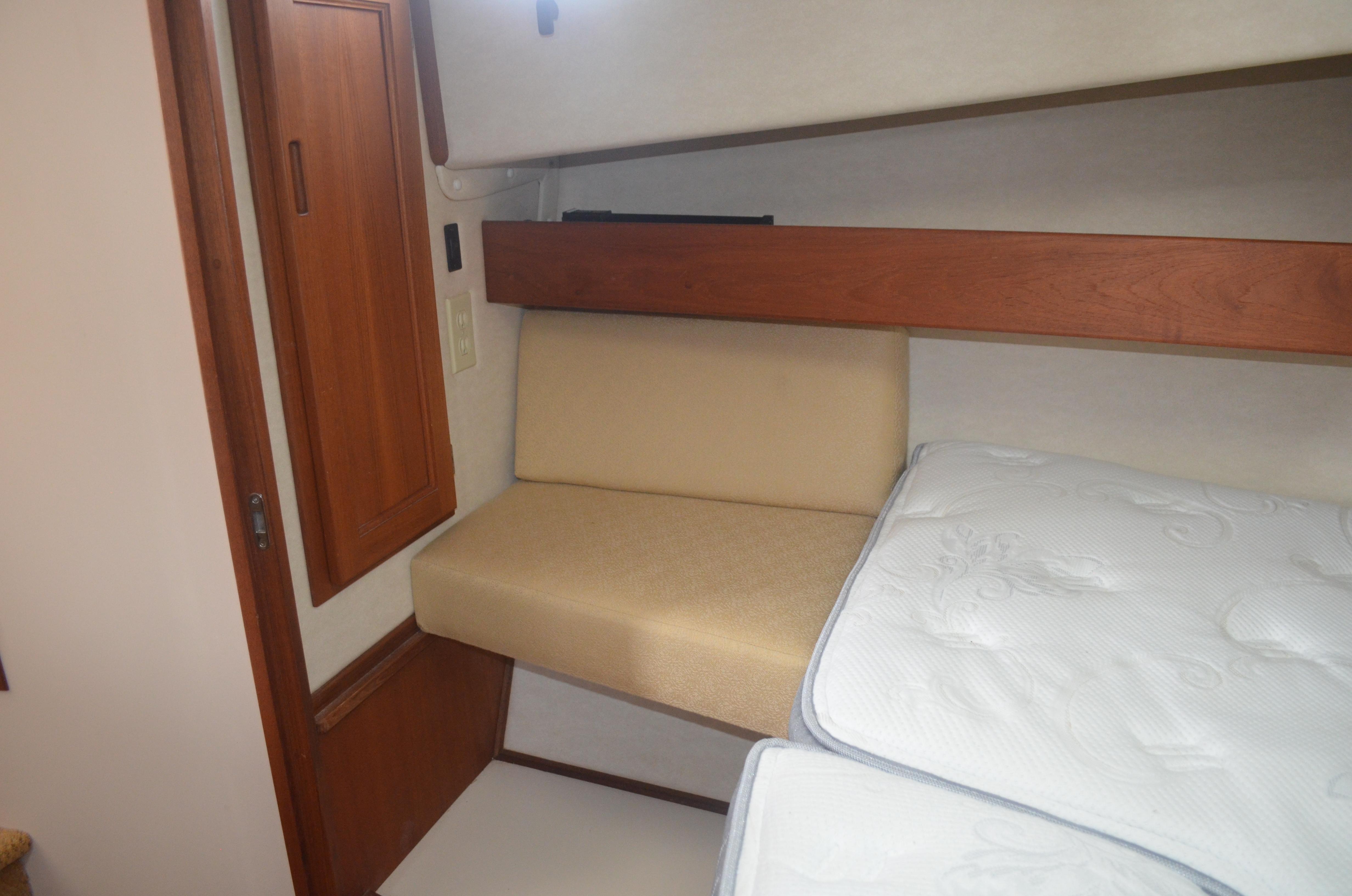 32 ft Nordic Boats 32 Tug Bow stateroom seat