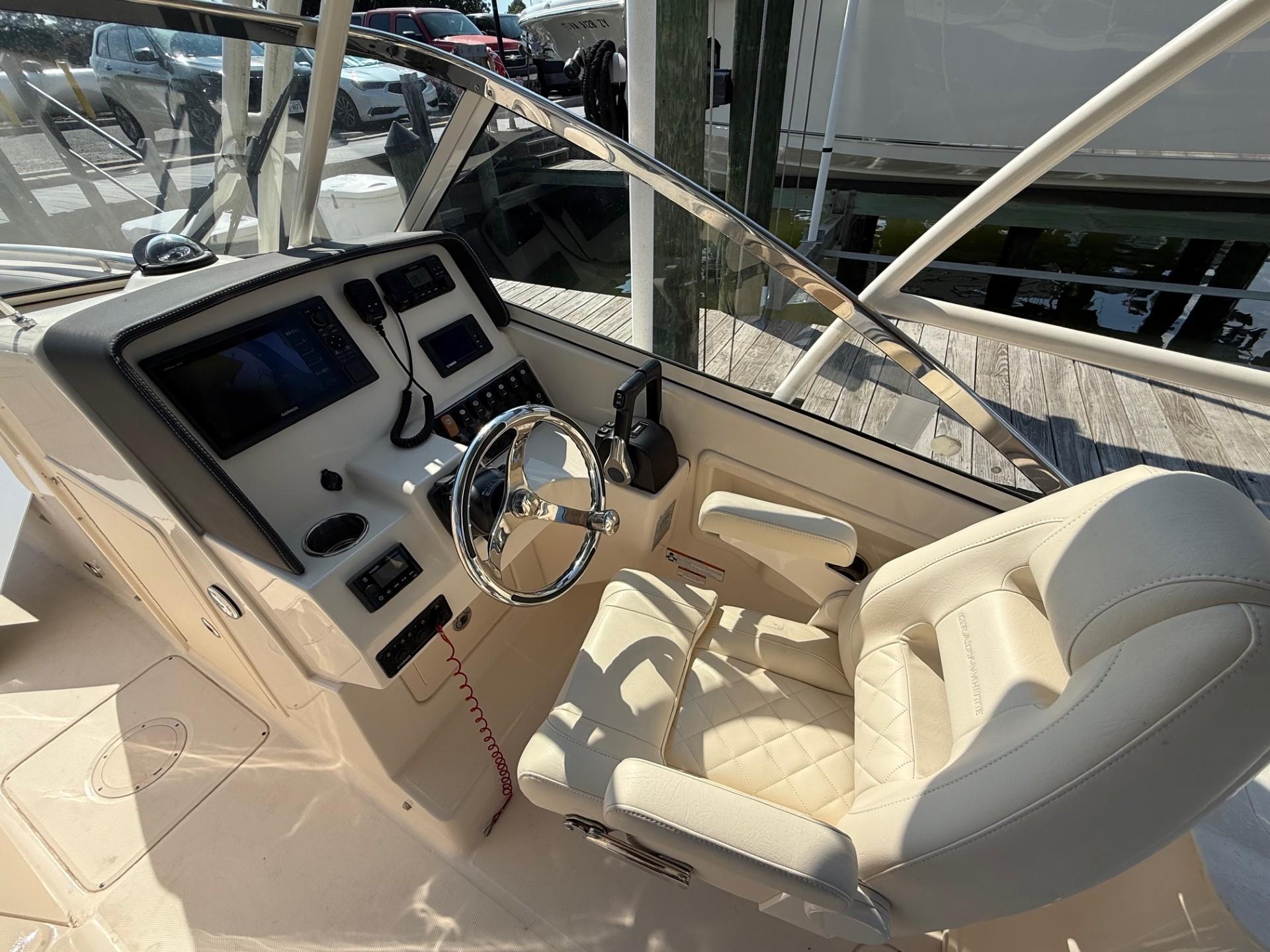 2021-grady-white-freedom-275-power-9885302-20250726134403583-1