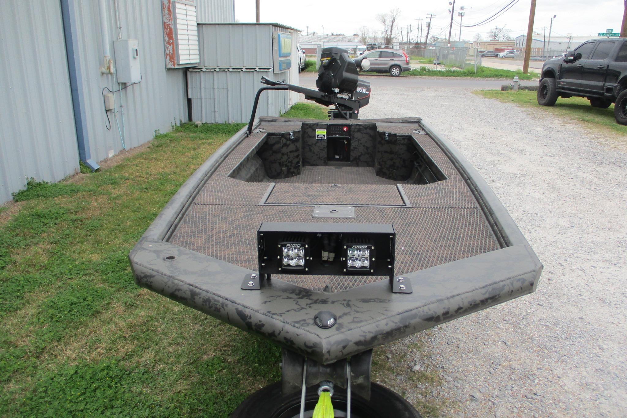 2026 Gator Tail 1854 Extreme-3