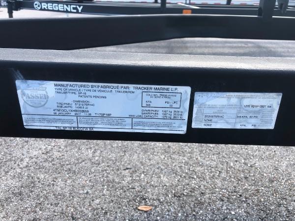 2017 Sun Tracker boat for sale, model of the boat is TXXSP18P & Image # 4 of 5